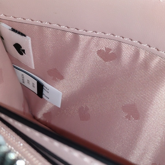 ❤️ Relisted Kate Spade Frosty Penguin Chain Strap Purse - Picture 15 of 15